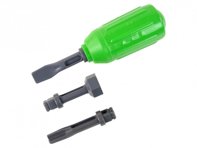 Vehicul transportor de lemne verde