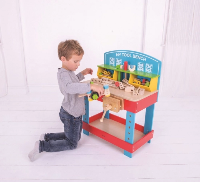 banc de lucru din lemn pentru copii de la Bigjigs Toys