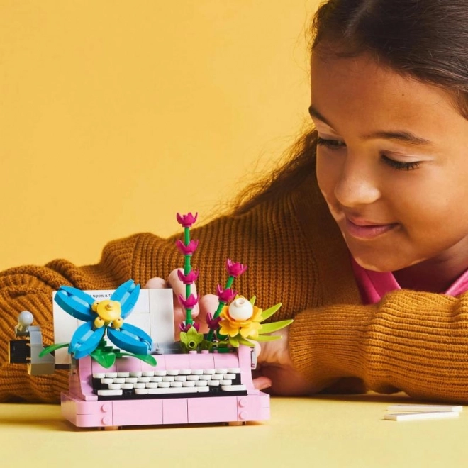 Mașina de scris cu flori LEGO Creator 3 în 1