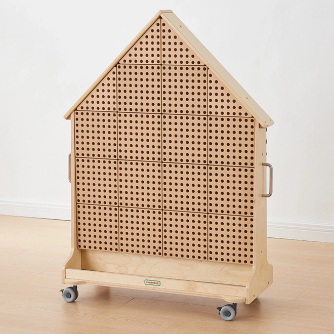 Tabla de lemn verticală STEM în formă de casă