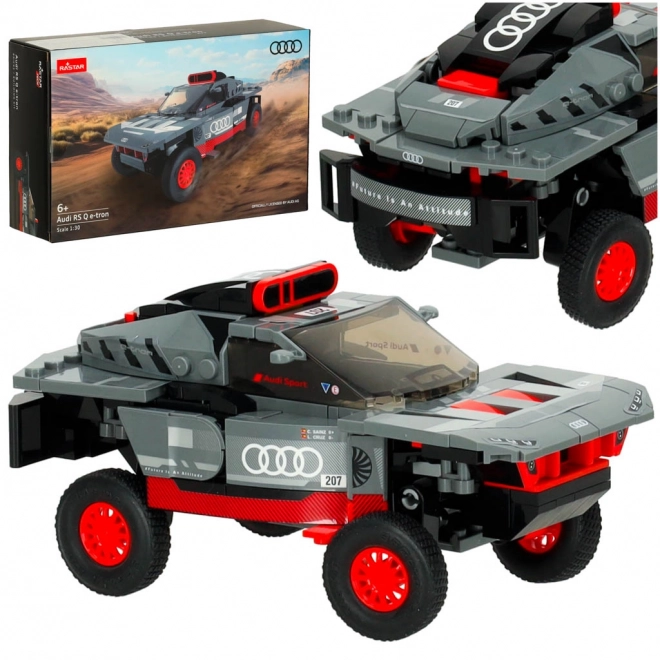 Mașină Audi RS Q e-tron de construit la scară 1:30