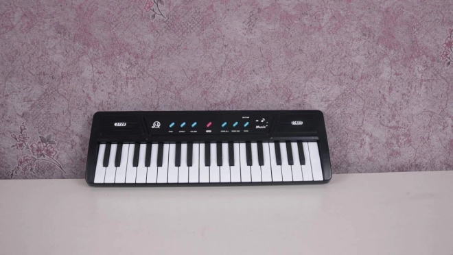 Keyboard muzical pentru copii