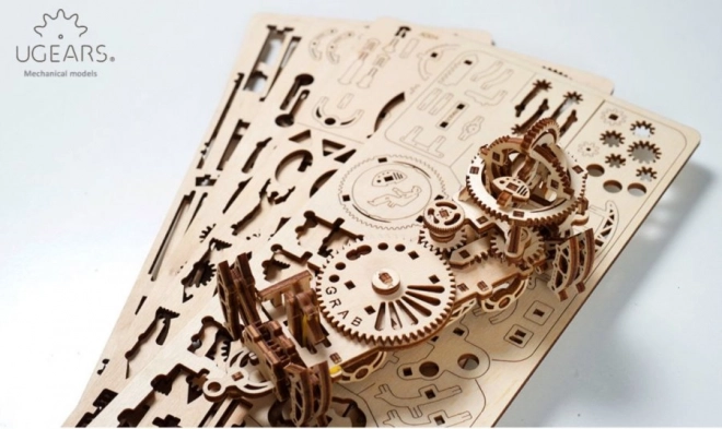 Puzzle mecanic din lemn Ugears - Terminal feroviar din orașul mecanic