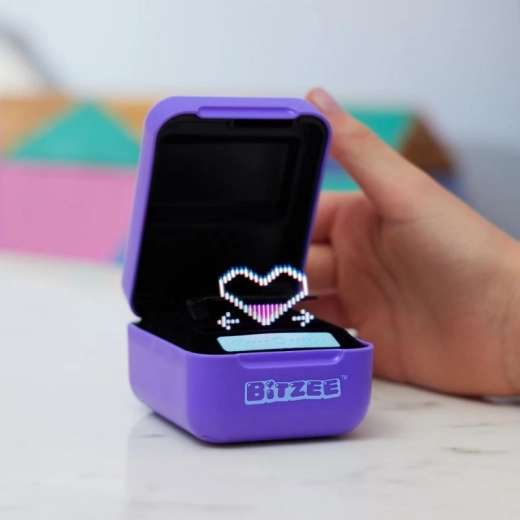 Prinde viață la atingere și voce