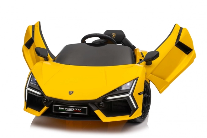 Auto Lamborghini Revuelto Galben