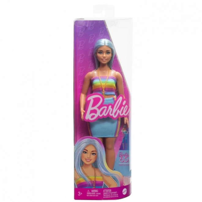 Barbie model cu fustă și top curcubeu