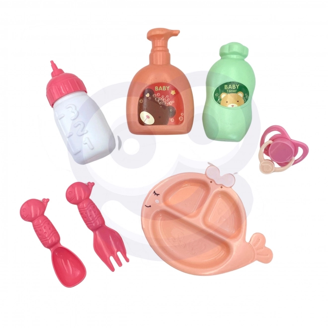 Bebe cu accesorii de hrănire de la Woopie Royal