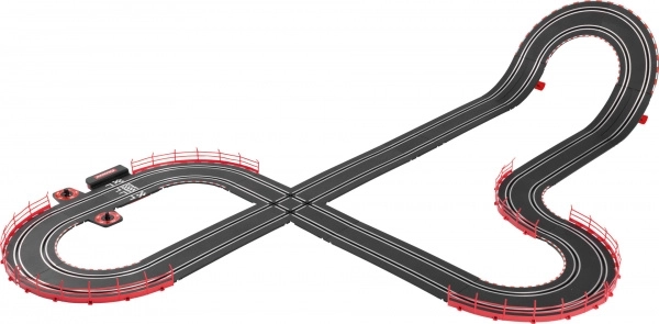 Circuit plin de adrenalină cu perete vertical și intersecție