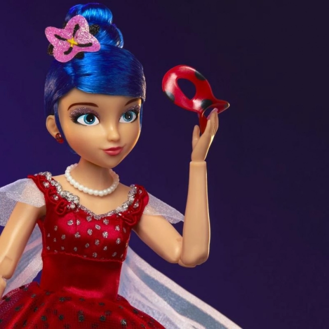 Păpușă Ladybug în rochie de bal
