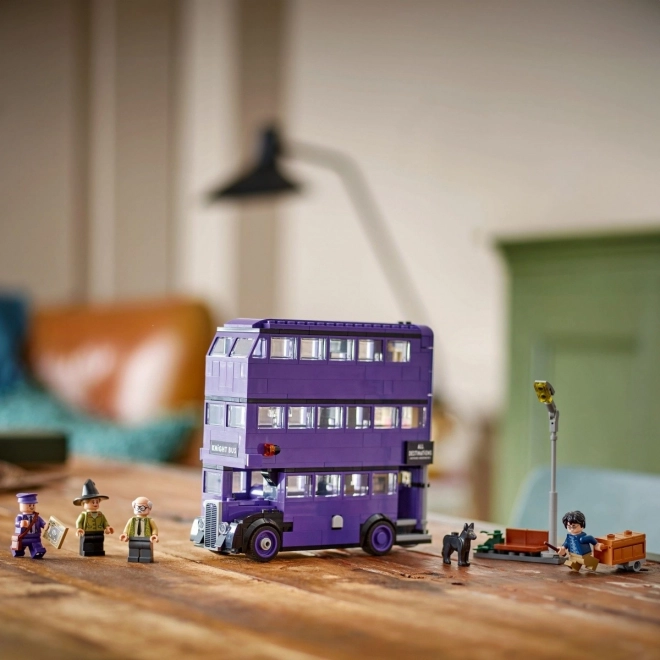 Aventuri cu Autobuzul Cavaler din Harry Potter
