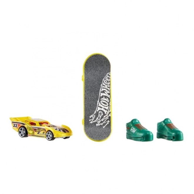 colecția de skate-uri și mașinuțe Hot Wheels