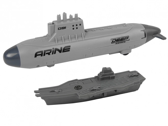 Set militar naval cu submarin și avioane de luptă
