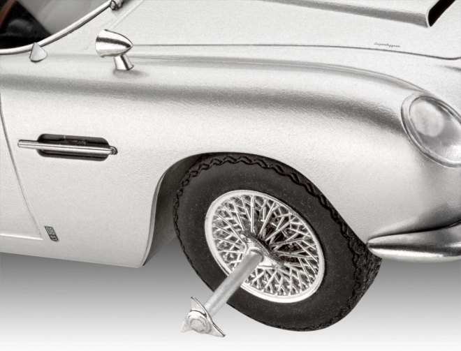 Set cadou Aston Martin DB5 James Bond 007 Goldfinger