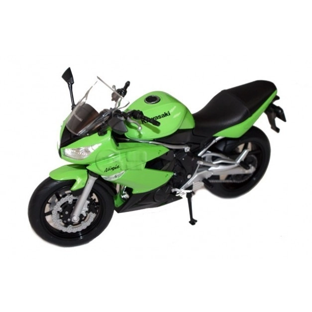 Motocicletă de jucărie Kawasaki Ninja 650R verde