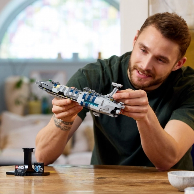 Set de construcție LEGO Star Wars Mâna Invizibilă