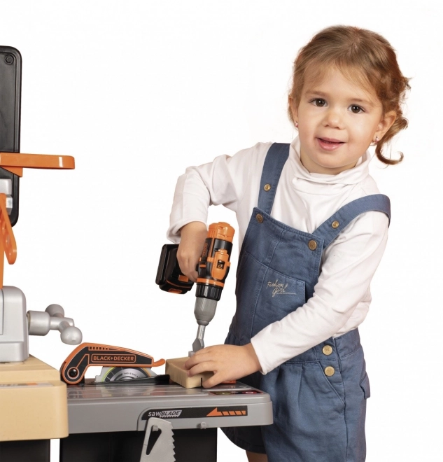 Megaatelier Smoby Black & Decker pentru micii meșteri