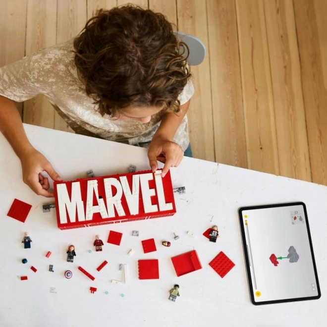 Set de construcție super-eroi MARVEL cu minifigurine