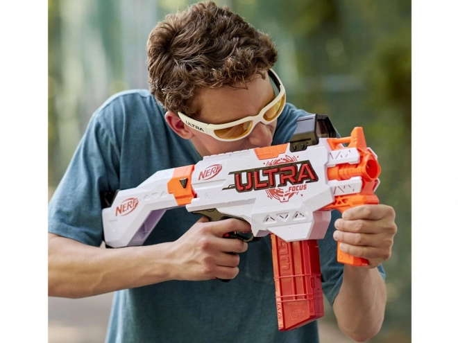 Pistol automat Nerf Ultra Focus cu cartușe