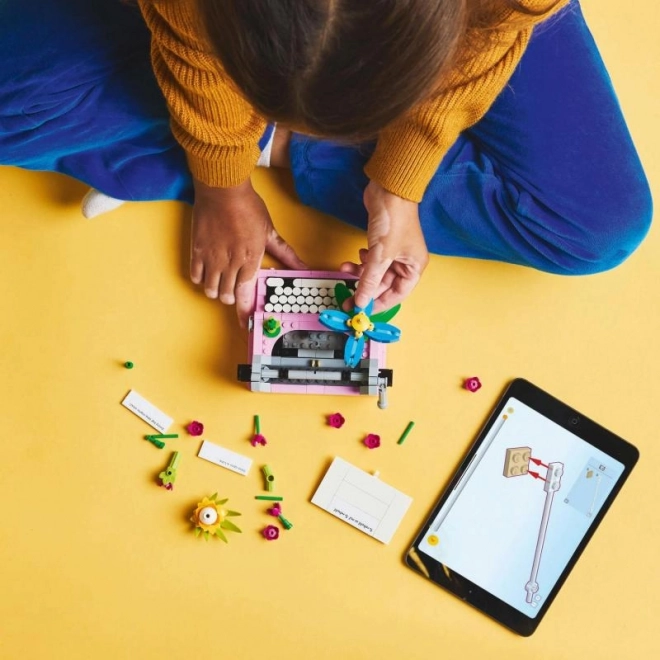Mașina de scris cu flori LEGO Creator 3 în 1