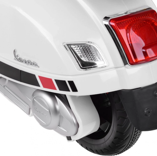 Scuter electric Vespa GTS Super pentru copii – Alb