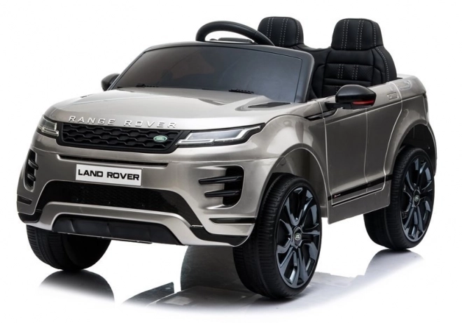 Mașină electrică Range Rover Evoque argintie