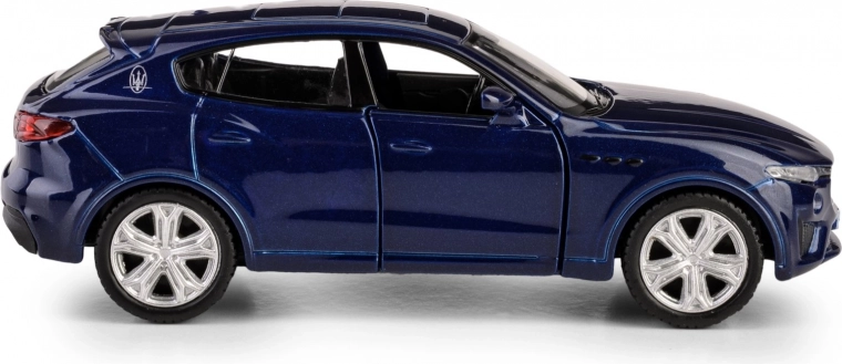 Detalii exterioare realiste