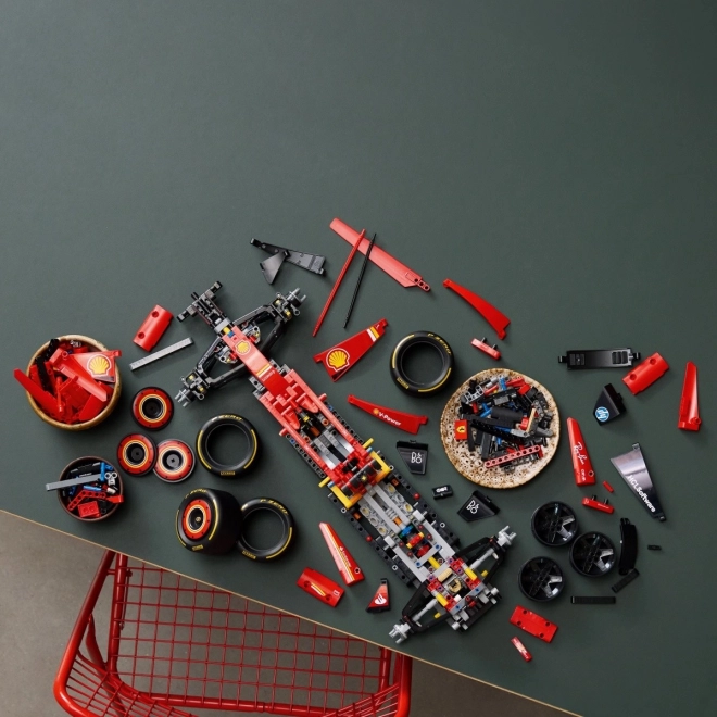 Cărămizi Technic F1 Monopost Ferrari SF-24