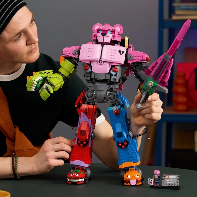 Set LEGO Fortnite Comandantul Echipei Mech