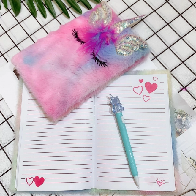 Caiet pufos colorat cu unicorn A5 – Roz