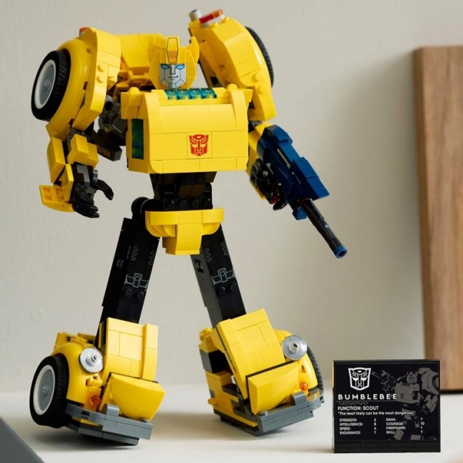 Transformers LEGO Bumblebee pentru adulți