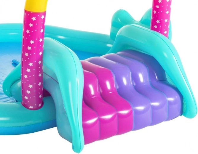 Tobogan lat pentru multă distracție