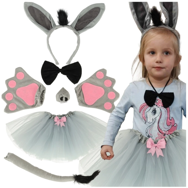 Costum Adorabil și Complet