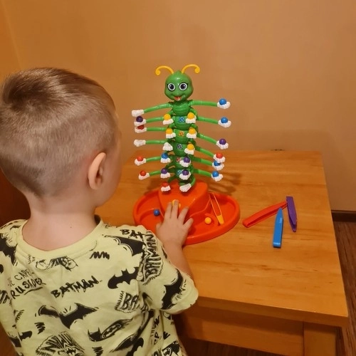 Joc de îndemânare Stonoga Dansatoare