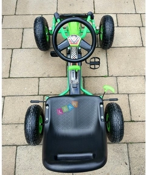 Kart cu pedale + Anvelope gonflabile + Scaun reglabil – Verde