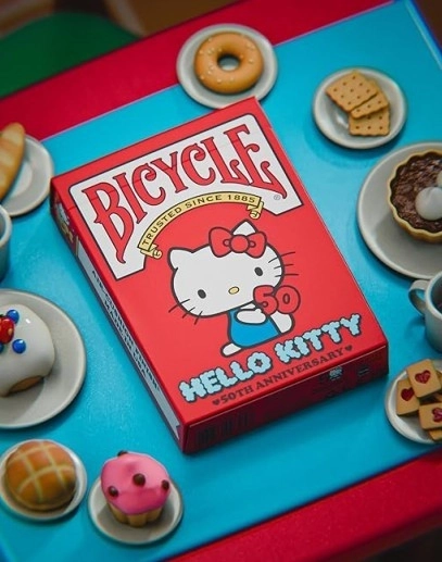 Set cărți de joc Hello Kitty 50 ani
