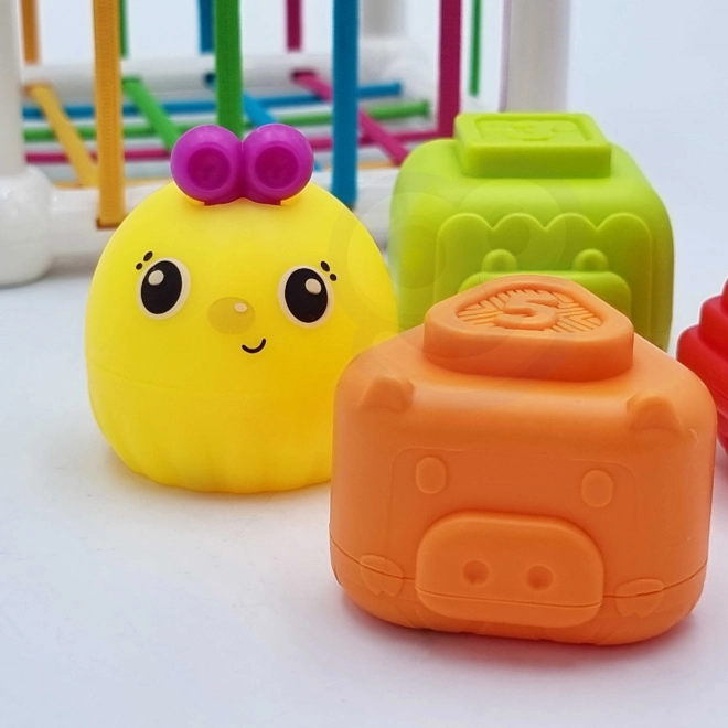 Cub senzorial flexibil WOOPIE pentru animale cu sorter și zornăitoare