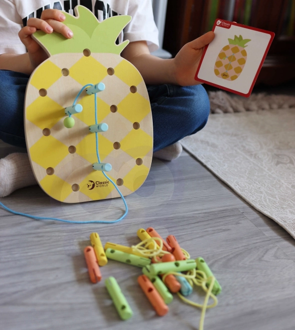 Jucărie educativă din lemn Ananas cu pioneze Classic World