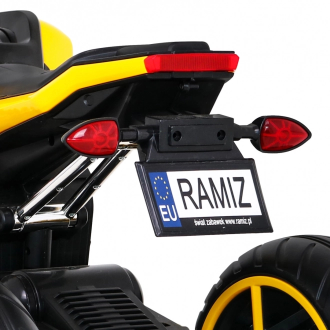 Viitoarea motocicletă pentru copii pe baterii galbenă + Panou audio + Pornire lină + Roți EVA