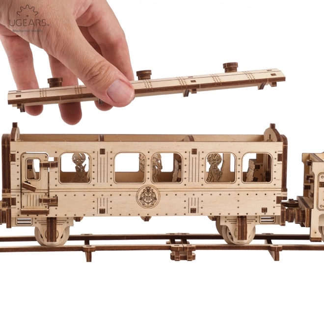 Puzzle mecanic 3D din lemn Hogwart Express Ugears Harry Potter