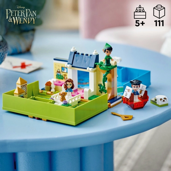 cartea de aventuri Peter Pan și Wendy - LEGO Disney