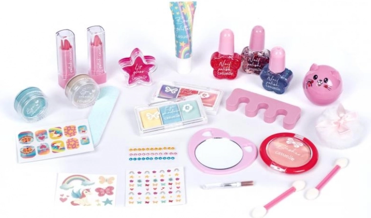 Machiaj sigur pentru copii și joc de rol