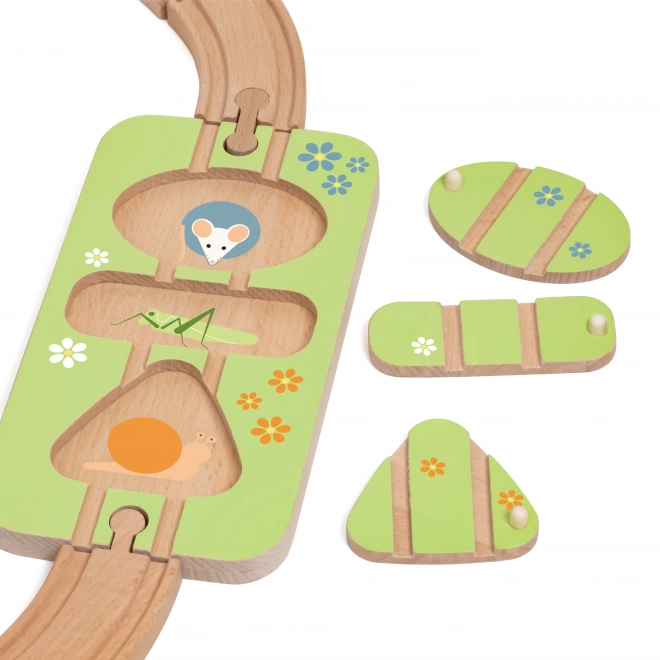 Set trenuleț din lemn cu sortator de forme Classic World 40 piese