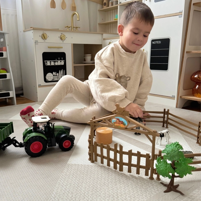 Mini fermă tractor cu animale și unelte de la Woopie