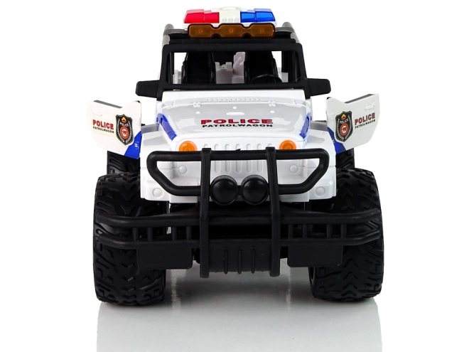 Jeepul Poliției Realist