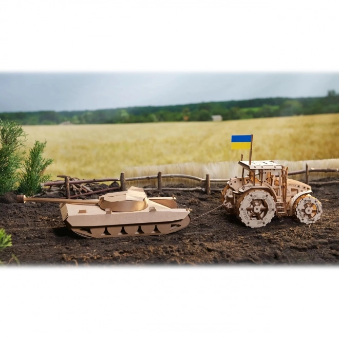 Puzzle mecanic 3D din lemn Tractor Ugears