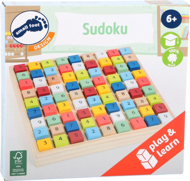 Sudoku din lemn cu cuburi colorate