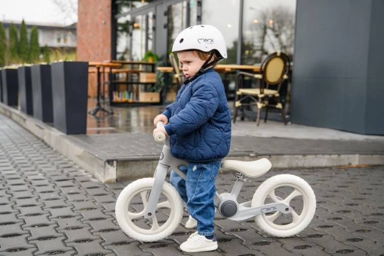 Cadru din nailon ușor și rezistent