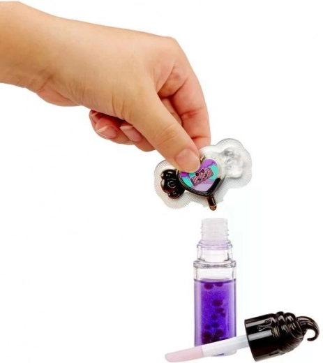 Creează-ți propriul luciu de buze parfumat