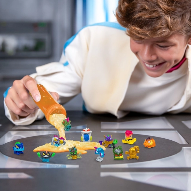 Figurine Mr Beast Laboratorul - Roj Tubă 2-pak