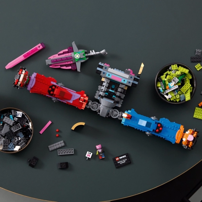 Set LEGO Fortnite Comandantul Echipei Mech